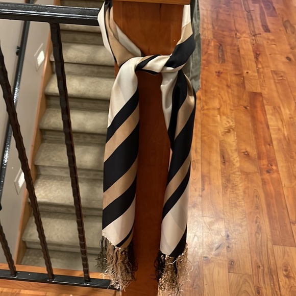 Long double sided silk scarf w/fringe - Picture 1 of 4